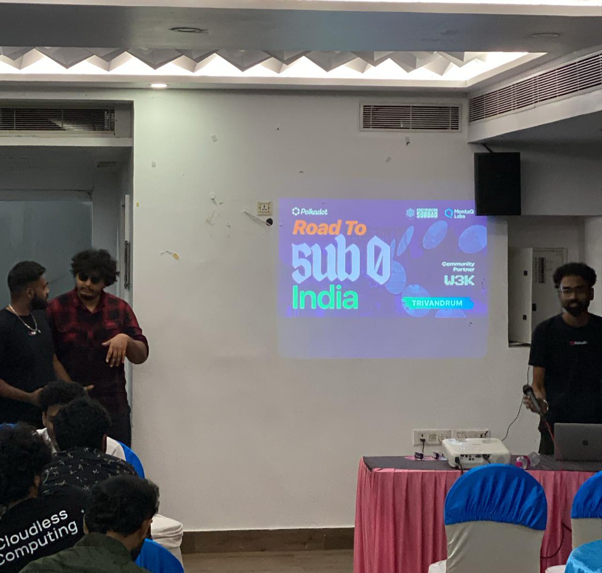 mohdsahad_k's tweet image. Still can’t get over the vibes from the #Sub0 Builder Party
Met some amazing folks, and the energy from the Trivandrum builders was just different — pure passion all around.
@Polkadot really knows how to bring the Web3 community together. 
#roadtosub0 #polkadotparty #Trivandrum