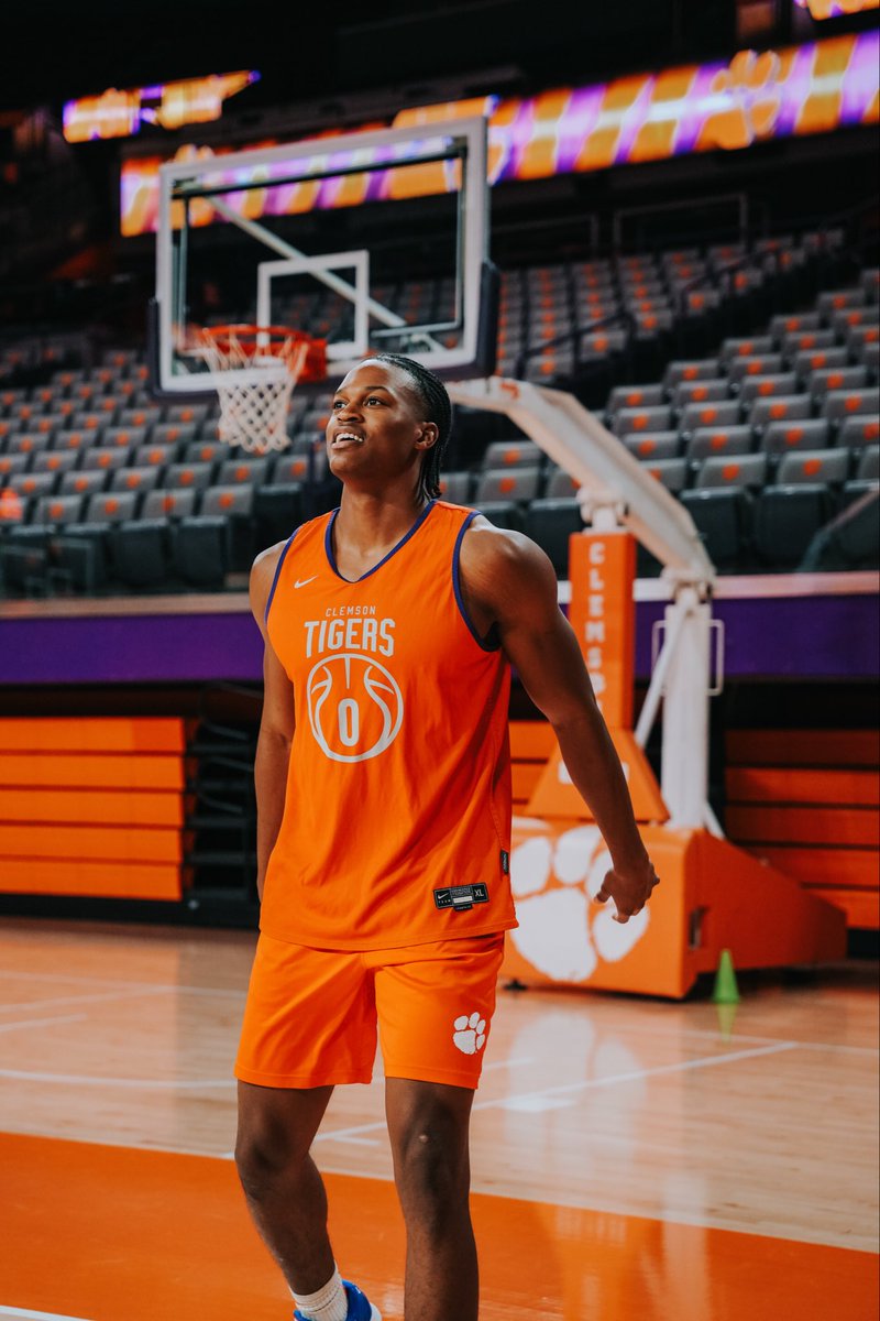 Clemson Basketball tweet media