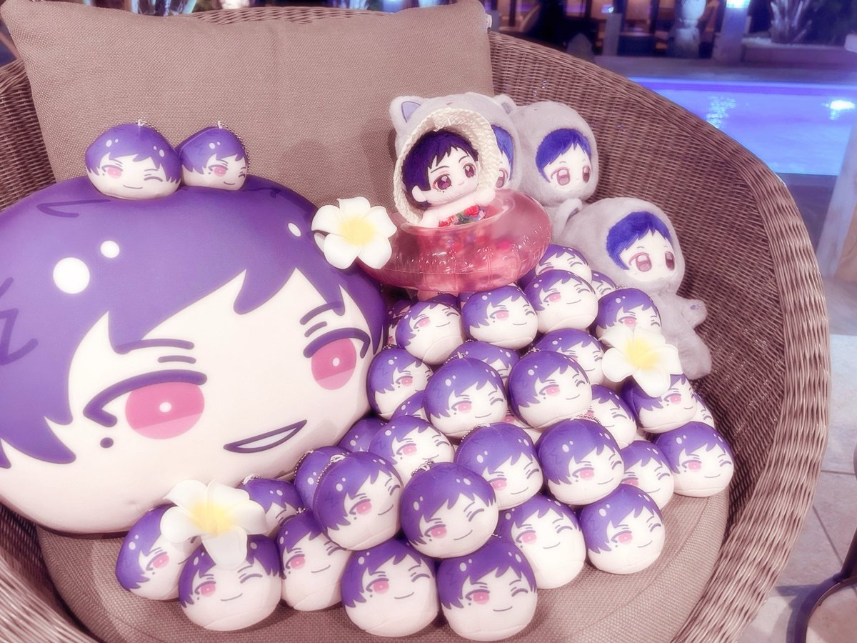 ◠‿◠ ) (@y1018_) / Posts / X