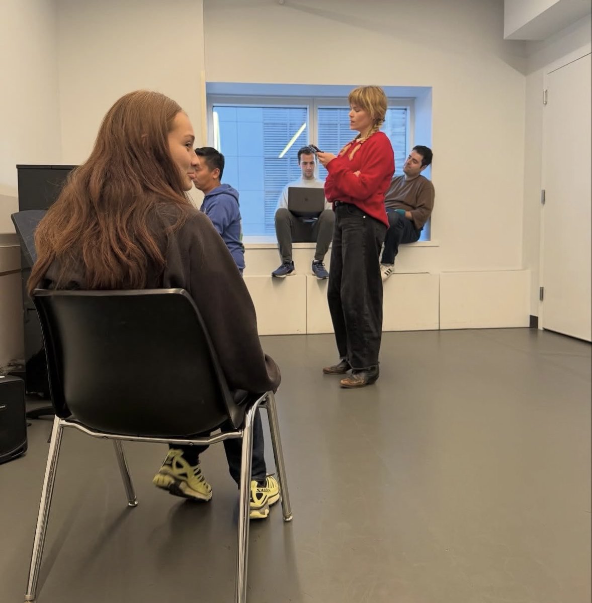 Lola Tung and her costars in rehearsal for ‘The Turning’ workshop from Benton Whiteley! 🎭🌲