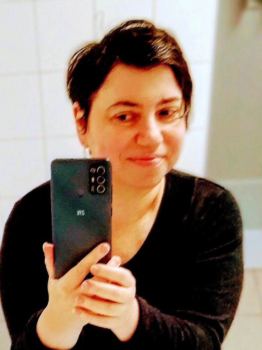 emily01749597's tweet image. Hello, I&apos;m still looking for a models for Victoria&apos;s secret. So everyone who likes to be a Victoria&apos;s secret model, plz like this tweet #ironic