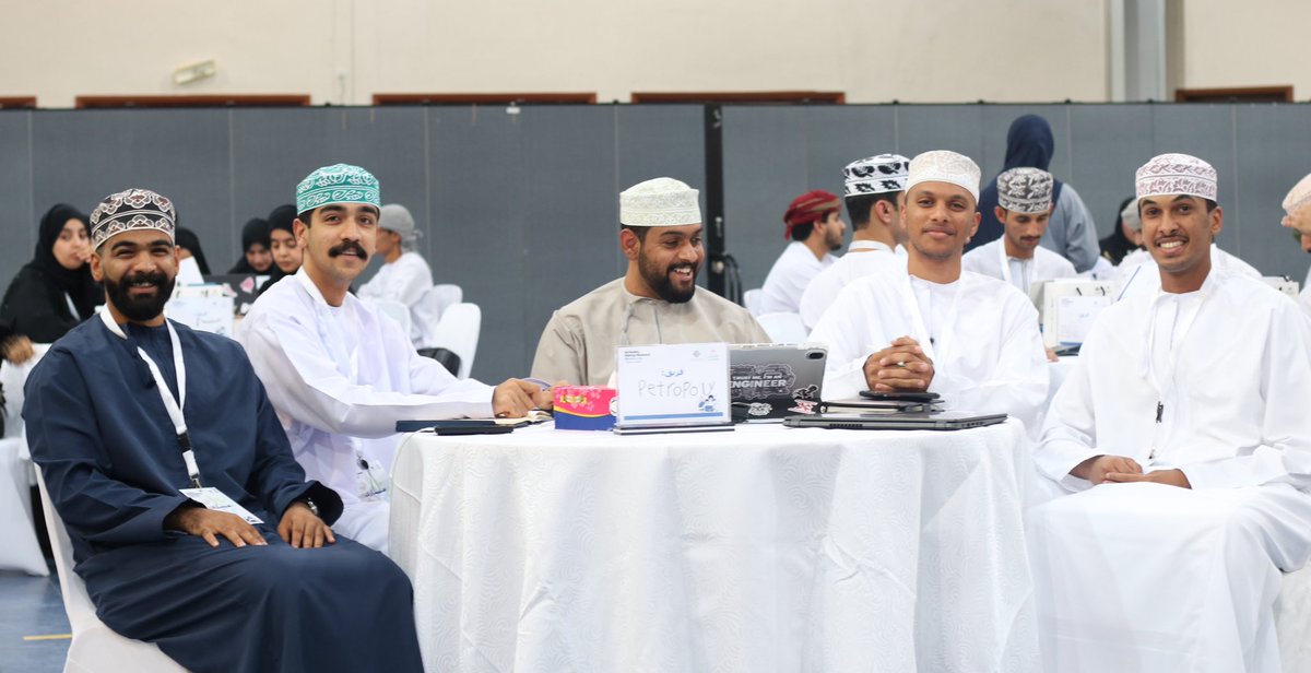 _0gh_'s tweet photo. برنامج مُخبر
@VTCalburaimi
#sw_buraimi
#bvc1 https://t.co/ezCNTI3Oes