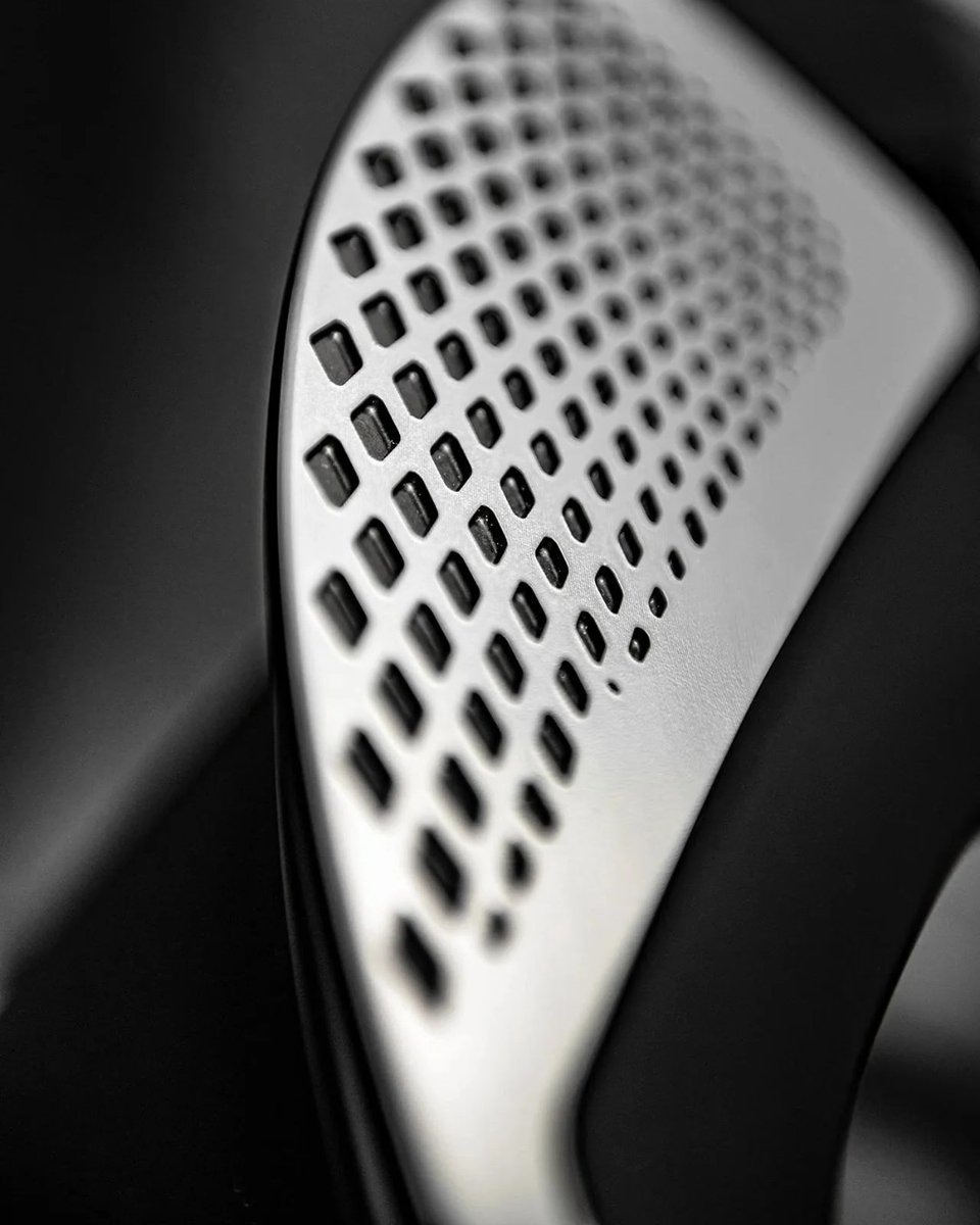 ProjectKahn's tweet image. Bentley Bentayga (2020-Present) - Type 8 Forged Alloy Wheels

Size (Front): 9.5 x 22&quot;
Size (Rear): 11 x 22&quot;
Colour: Satin Black / Diamond Cut

Copyright Design by KAHN®

See more: projectkahn.com/collections/be…

#BentleyBentayga #KahnDesign #LuxurySUV #ForgedAlloys #BentaygaCustom