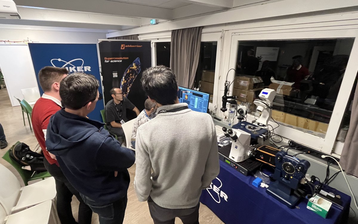 BrukerFM's tweet image. 𝗪𝗲 𝗵𝗮𝗱 𝗮 𝗴𝗿𝗲𝗮𝘁 𝘁𝗶𝗺𝗲 𝗮𝘁 𝘁𝗵𝗲 𝗠𝗶𝗙𝗼𝗕𝗶𝗼 𝗦𝗰𝗵𝗼𝗼𝗹 𝘁𝗵𝗶𝘀 𝗽𝗮𝘀𝘁 𝘄𝗲𝗲𝗸!
This conference on Functional Microscopy for Biology was a great opportunity to meet with experts in the field.

#MiFoBio2025 #microscopy #cellbiology
@CNRS @BrukerNano @luxendo