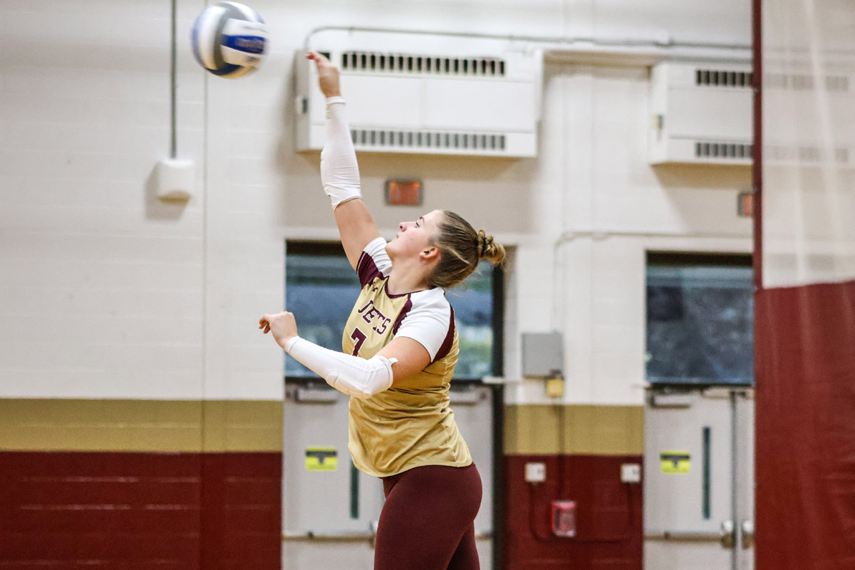JacksonCollege's tweet photo. Jets volleyball dropped a game 0-3 Wednesday to the Schoolcraft College Ocelots; they are 0-11 on the season. They will travel to Oakland CC Monday.
#jacksoncollege #jcjets https://t.co/pI6eNVV2Ol