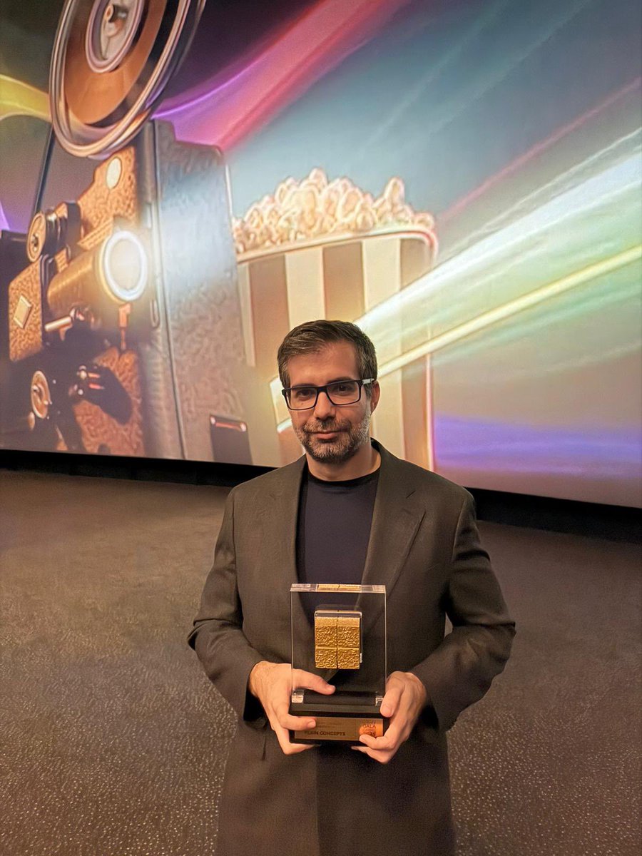 plainconcepts's tweet image. ¡Semanas de buenas notices para Plain Concepts! 🏆
✅ Top 100 mejores empresas para trabajar según @elmundoes (#21)
✅ Premio en la Gran Gala del Canal TIC
✅ Nuestro CEO, Quique Martínez, entre los Top 10 mejores de España.
¡Orgullosos del equipo! 💙