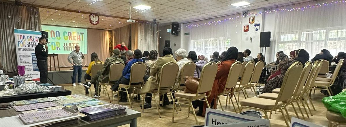 GMPBuryPolice's tweet image. Insp Hussain delivered a Hate Crime presentation at Polish Centre Bury.

The event saw a fantastic turnout and brought together communities from across Bury to stand united against hate. Together, we’re building a safer future.

#WeStandTogether #LetsEndHate