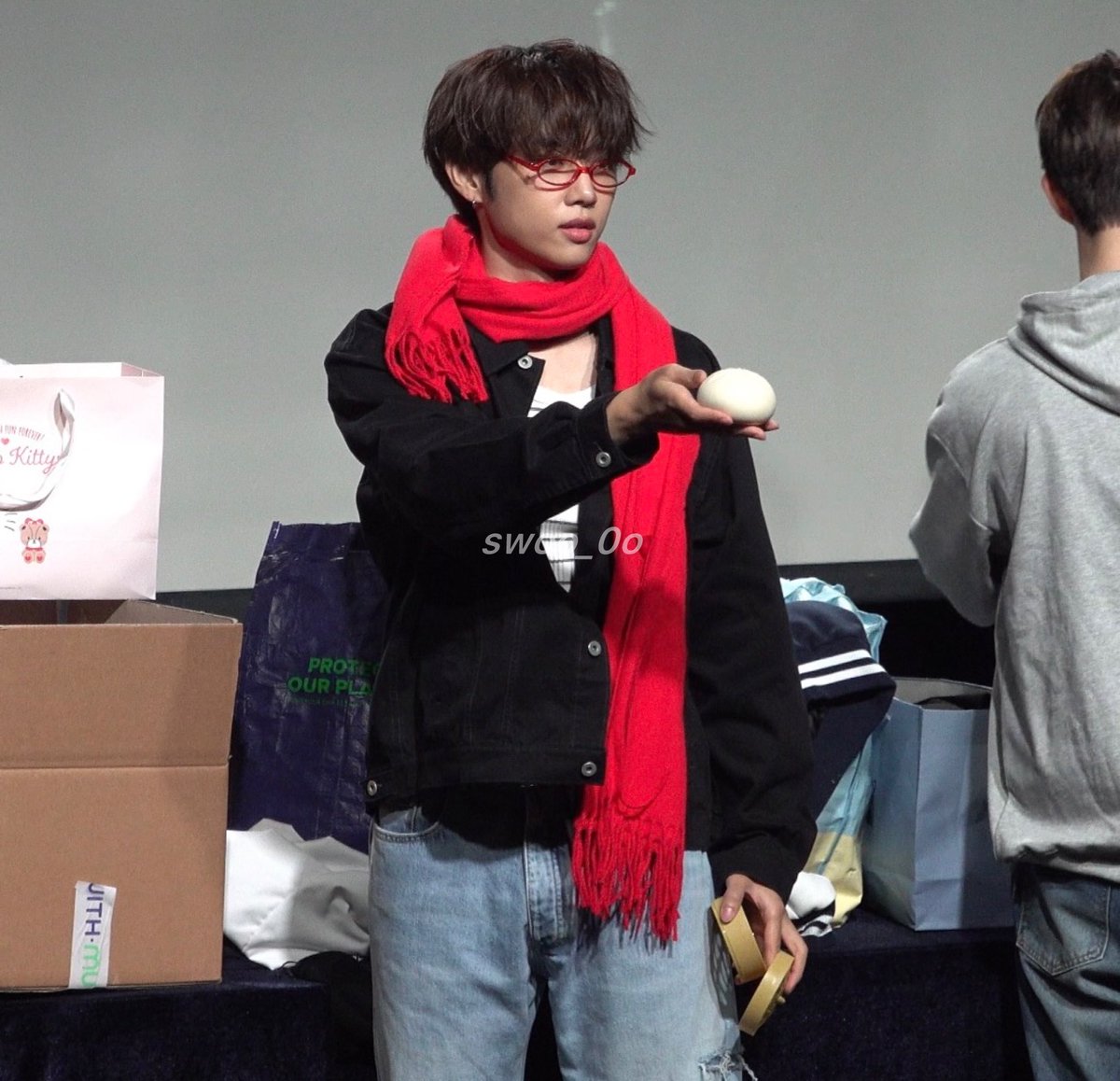 새학기꿀팁 만두노나주기
.................                                 이거머거