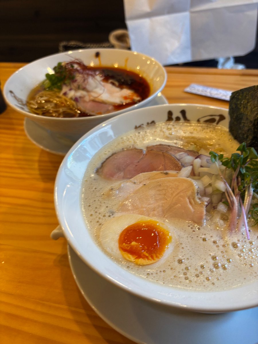 お友達とラーメン行ってきたよ🍜みんなのおすすめのラーメン屋さん教えて!!! https://t.co/kb5wS2mgR3