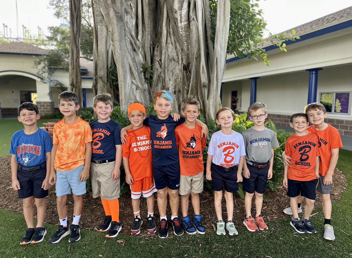 BenjaminBucs's tweet image. We’re closing out an amazing week with Orange &amp;amp; Blue Day!
Thank you to all our students, teachers, and families for bringing the energy all week long!
#GoBucs #SpiritWeek