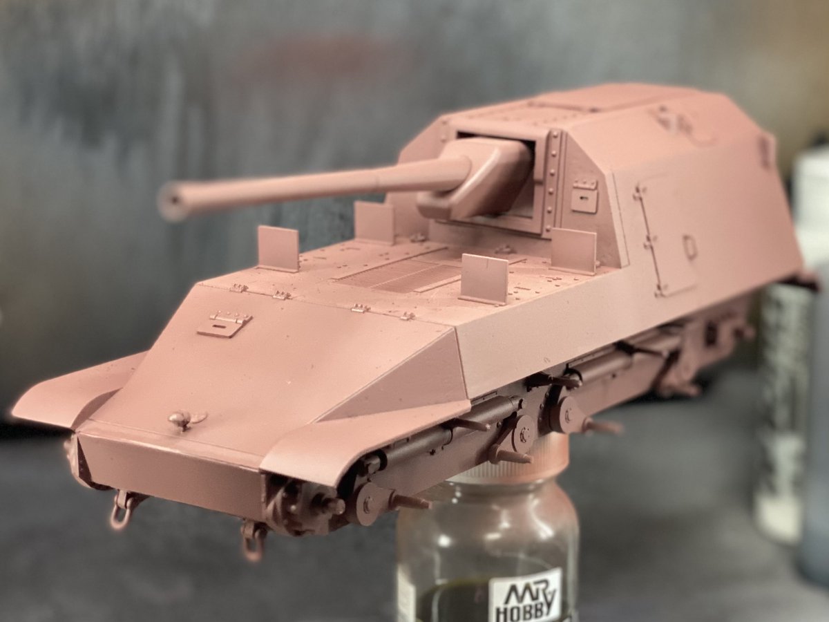 imokantyou's tweet image. ツールウォッシュ吸ってしまって
ぎもぢわるいぃぃ…

オキサイトレッド塗り終わり〜

 #AmusingHobby
 #試製五式砲戦車ホリ