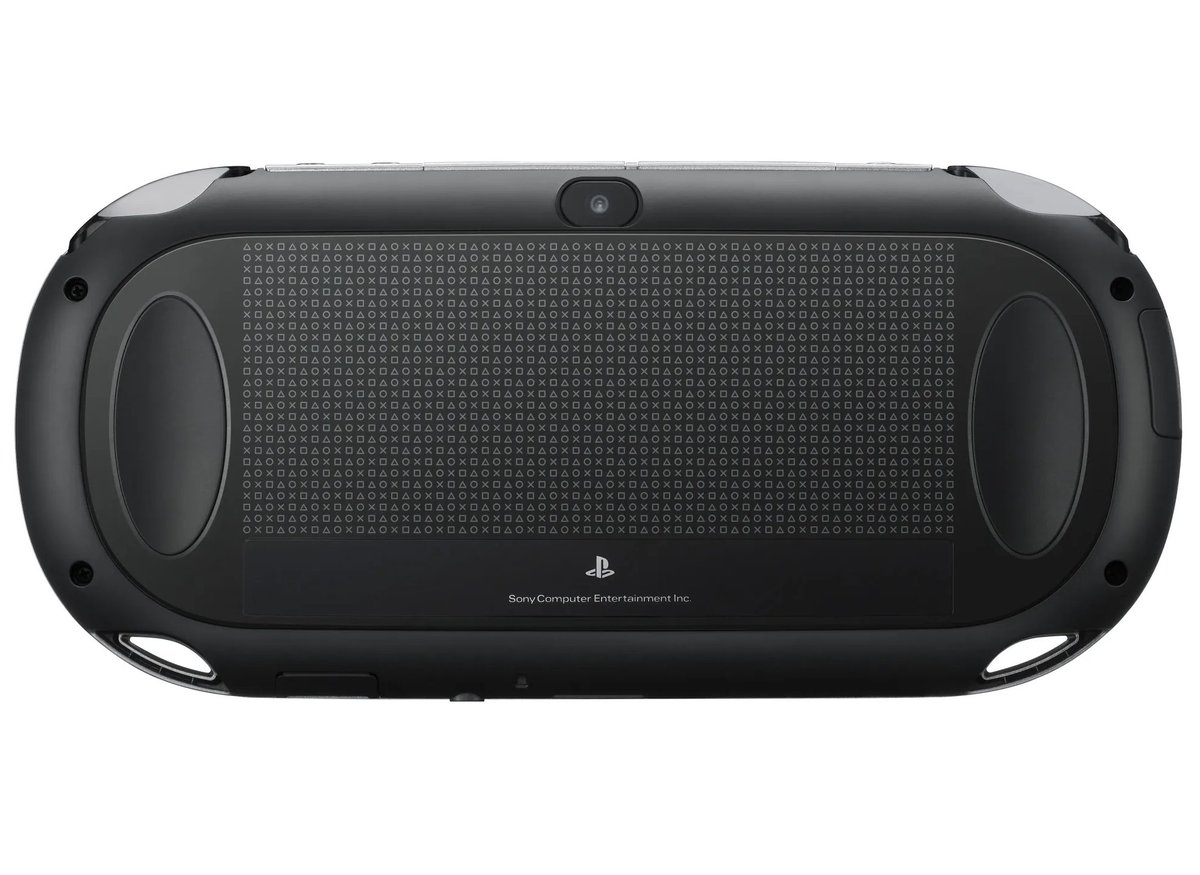 realradec's tweet photo. were we as a society too harsh on the PS Vita's rear touch pad? https://t.co/0l5fTWhRBe