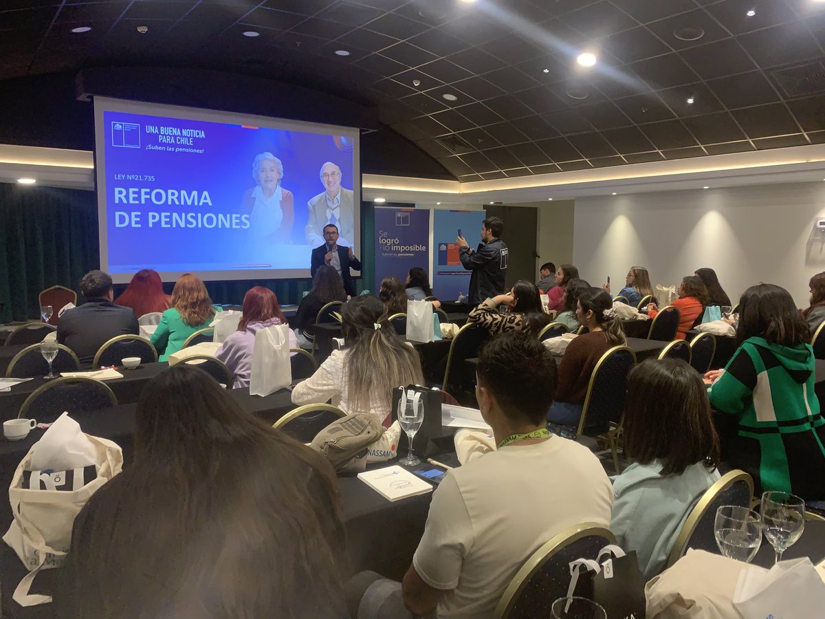 📍XVIII Jornada delegad@s <a href="/SINASSAM/">Sinassam</a> 
👉Estamos iniciando una capacitación en Reforma de Pensiones #pensiones  con el saludo inaugural del Seremi TT de RM <a href="/MTTStgo/">SeremiTT Región Metropolitana De Santiago</a> Andrés Arce.
👉 Analizando los avances en pensiones que ya le otorga una vida mas digna a nuestras personas mayores🫰