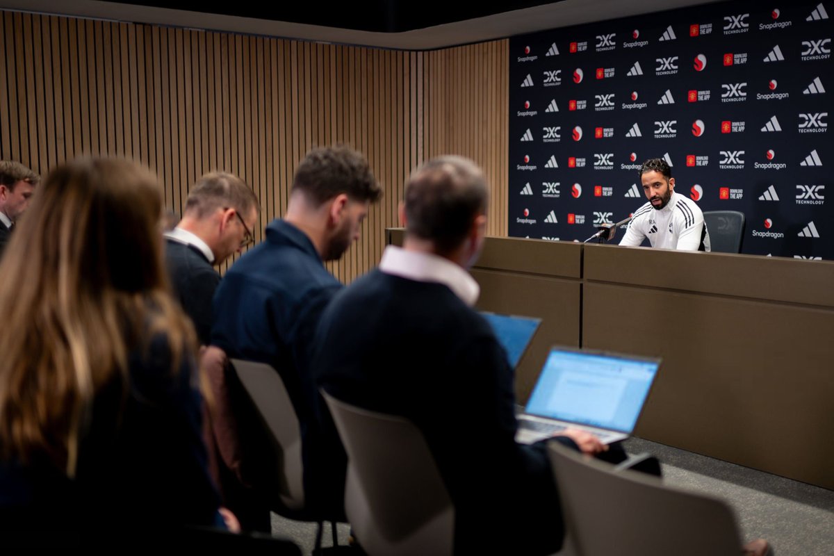 MUFCDH's tweet image. Ruben Amorim during the press conference for the Liverpool match. #MUFC