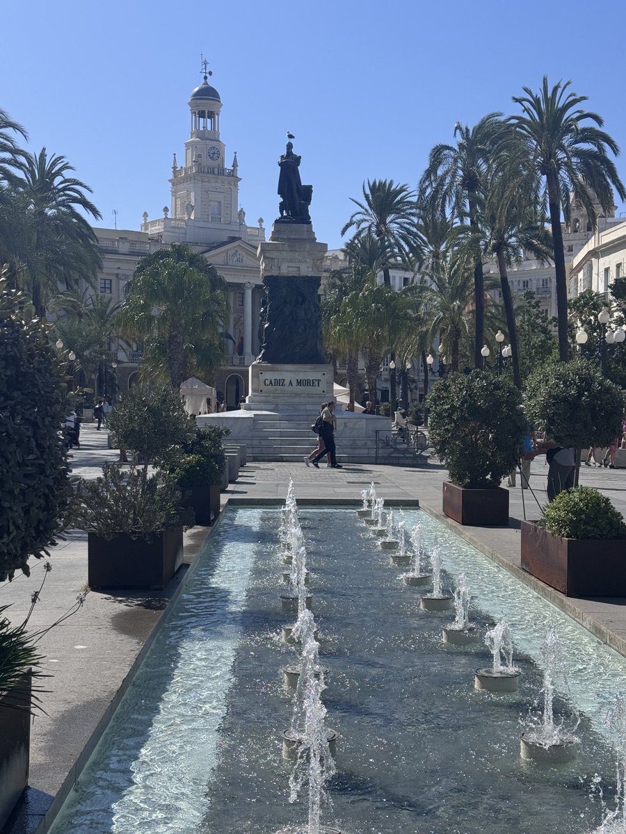 RobRasner's tweet image. New Adventure! Enjoying a day in the small village in the south of 🇪🇸 Spain. Everything from beaches to shops and restaurants to nice people and an incredible atmosphere!
#blessed #spain #cadiza #GlobeTrotter #magician #tourlife #grateful #travellog