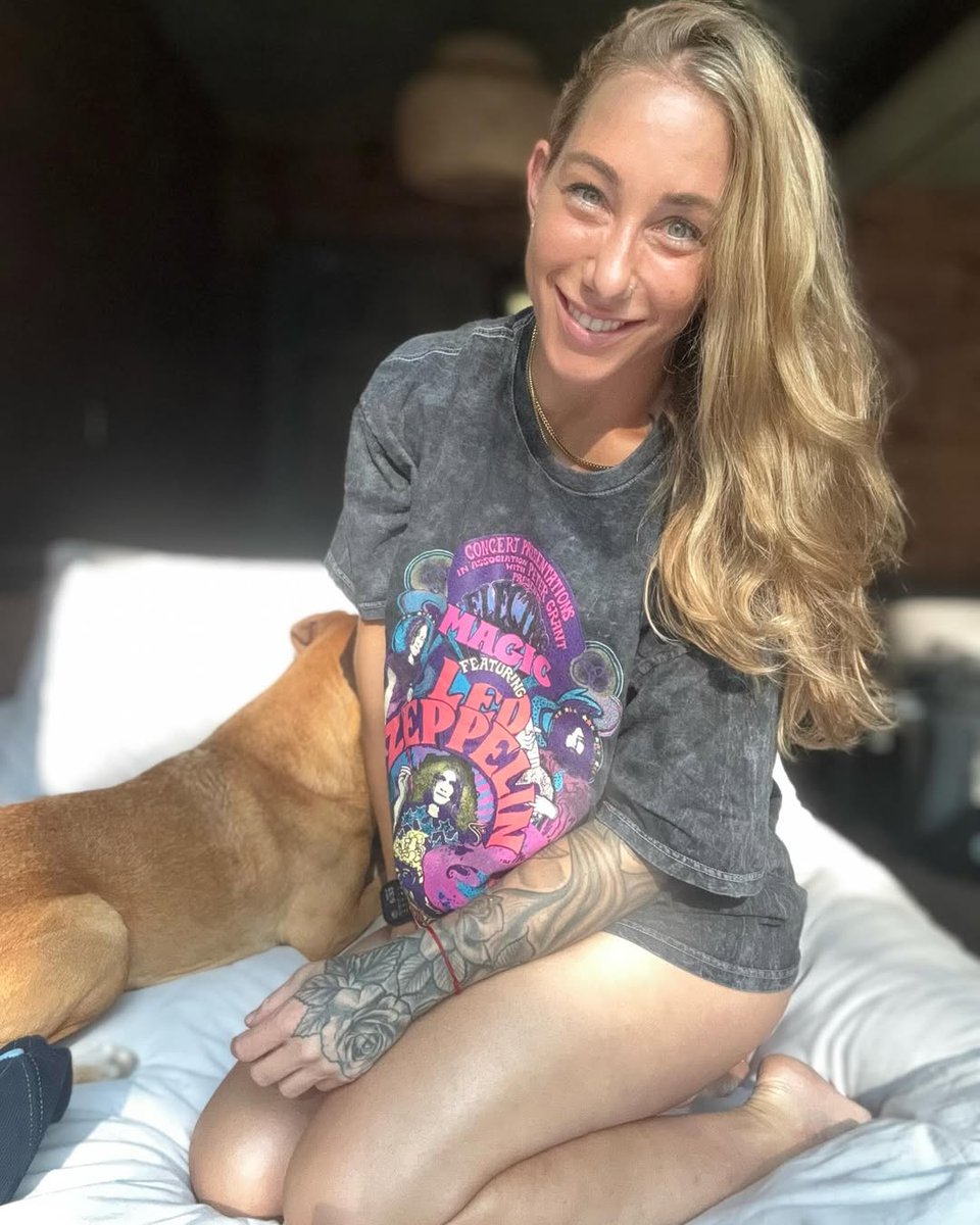 Look at my whole world 🥰
Best wife, friend and tag partner everrrrr