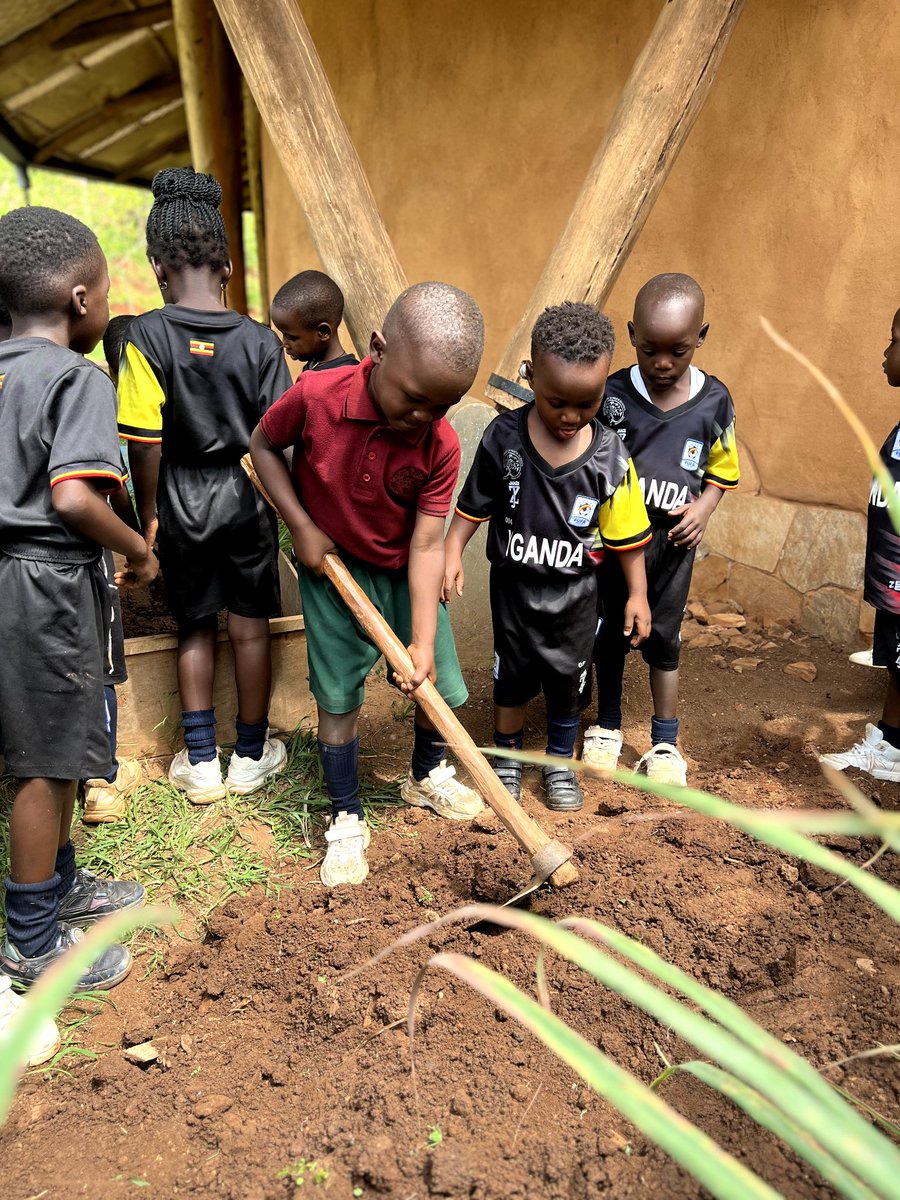 MustardseedJS's tweet photo. The best degree of freedom is to concentrate all your thoughts upon the work in hand. 🤩
For any inquiries,
Contact☎️: +256 772462464 | +256 200947780
Email: info@mustardseedschools.com
Location 📍: Sentema, Kibuye
"Start small, Grow Great"
#MustardseedJuniorSchool #3rdTerm https://t.co/94Z3gTQ3bn