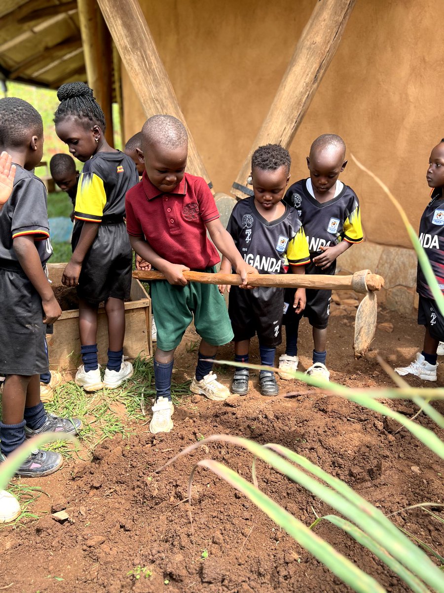 MustardseedJS's tweet photo. The best degree of freedom is to concentrate all your thoughts upon the work in hand. 🤩
For any inquiries,
Contact☎️: +256 772462464 | +256 200947780
Email: info@mustardseedschools.com
Location 📍: Sentema, Kibuye
"Start small, Grow Great"
#MustardseedJuniorSchool #3rdTerm https://t.co/94Z3gTQ3bn