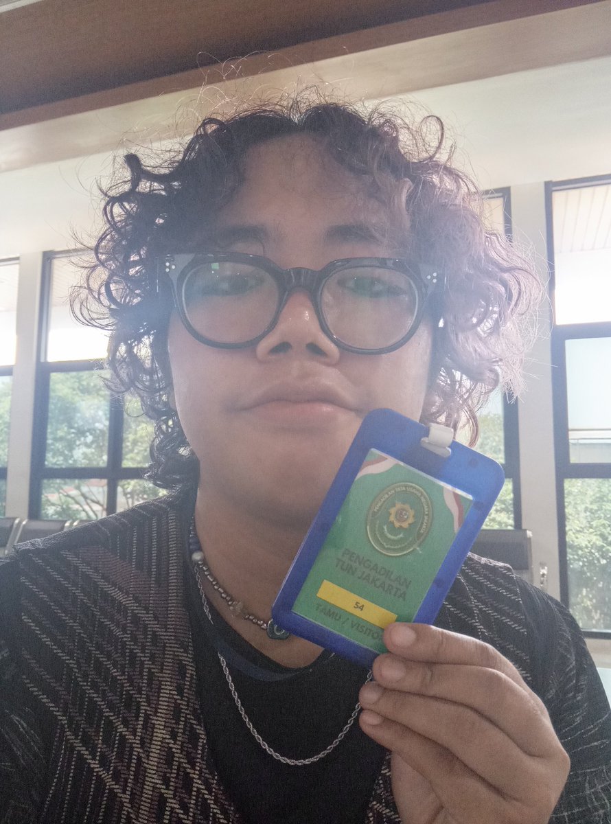 [MENGKAJI UTAS KLARIFIKASI JELEK INI MENGGUNAKAN PERSPEKTIF BANTUAN HUKUM GENDER STRUKTURAL]

(anjay sok iye bgt padahal gue bukan lawyer/paralegal &amp; belum mengabdi cukup lama untuk dapet pelatihan BHGS dari lembaga bankum tempat gue kerja, jadi ini bukan legal advice/lecture ya)