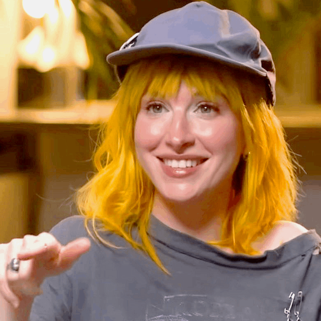 picsofhayley's tweet photo. this insane facecard https://t.co/rcNtQJb6d0