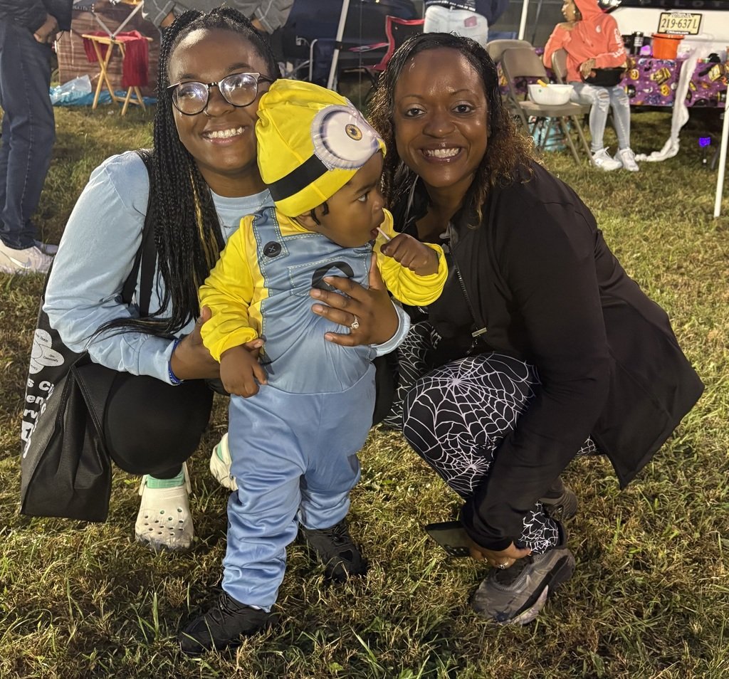 CharlesCityPS's tweet image. 🎃 The CCES PTO sponsored Trunk or Treat was a spooky success! 👻 Huge thanks to everyone who donated during our Candy Wars 🍬, decorated their trunks, and came out to celebrate together. 🐾💜🧡
#EducateEngageEmpower #CCPSVA #CommunityStrong