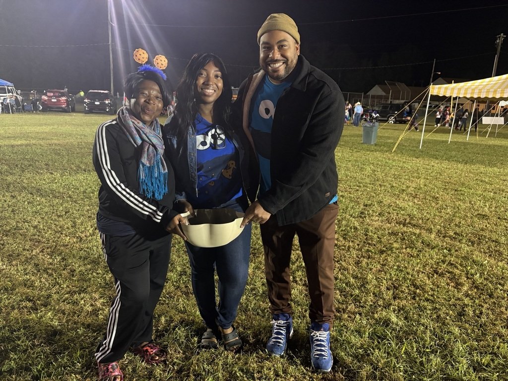 CharlesCityPS's tweet image. 🎃 The CCES PTO sponsored Trunk or Treat was a spooky success! 👻 Huge thanks to everyone who donated during our Candy Wars 🍬, decorated their trunks, and came out to celebrate together. 🐾💜🧡
#EducateEngageEmpower #CCPSVA #CommunityStrong