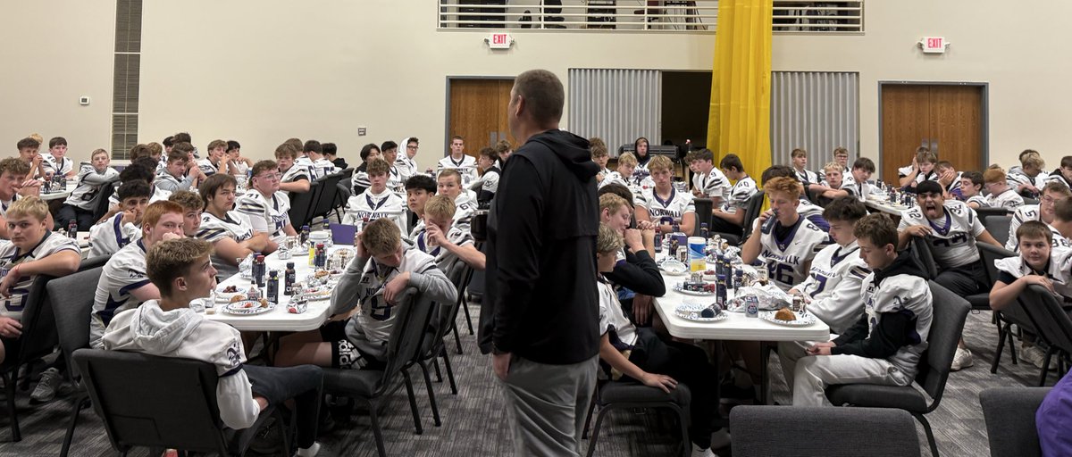 Thank you to Simpson Football Head Coach, <a href="/ReedHoskins/">Reed Hoskins</a>, for being our guest speaker at Spirit Breakfast this morning. Discipline equals freedom, reaction versus response. What will you choose? #TheTeam #WATS