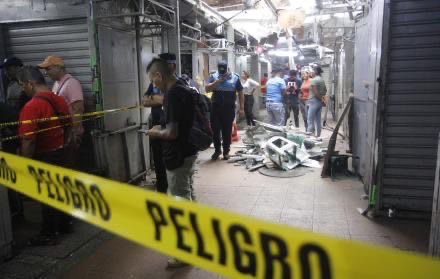 Que se haya dejado en libertad al principal sospechoso de la bomba en la Bahía de Guayaquil, no significa que no haya nada más por descubrir. 

¡ Muchas coincidencias ! Debemos investigar para conocer la Verdad!

He solicitado desde la Comisión de Garantías Constitucionales