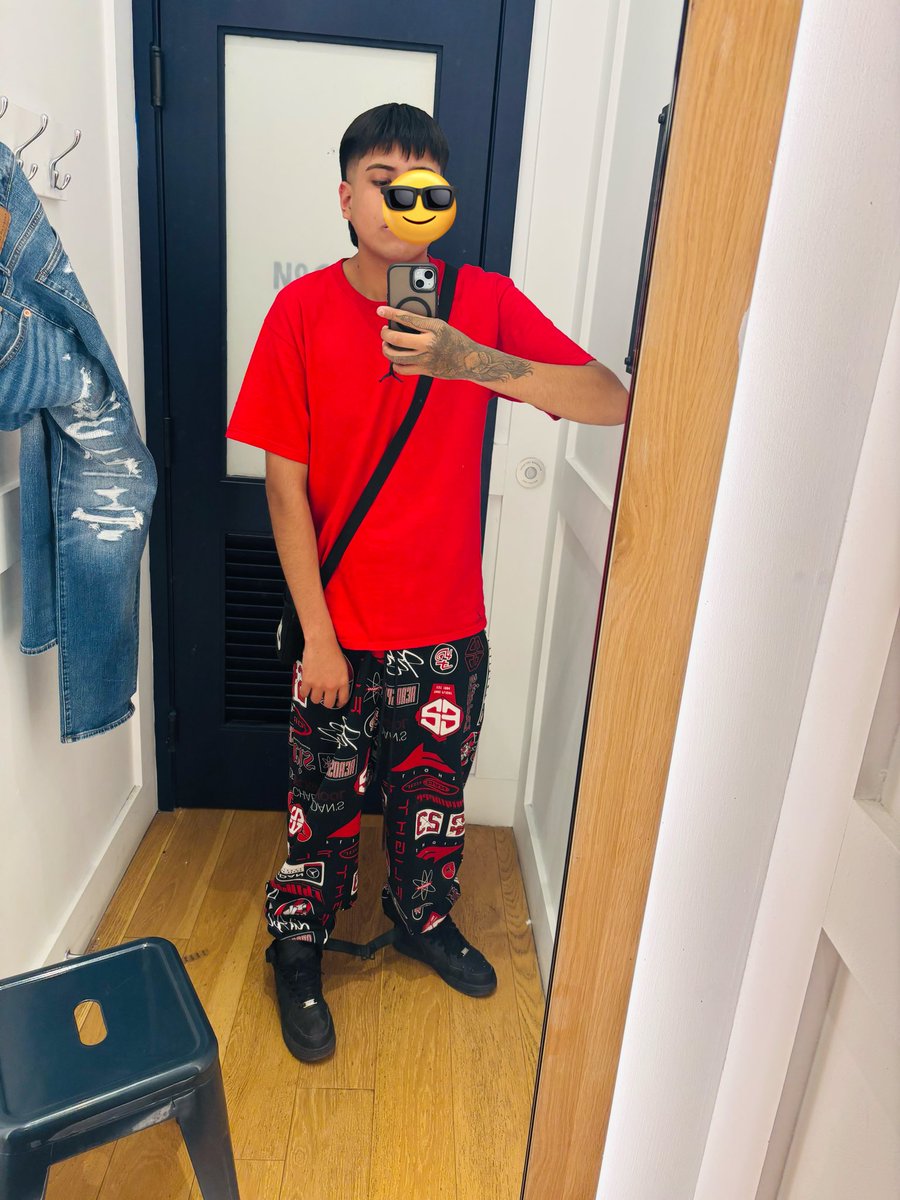 Axel1823248's tweet photo. #Rt 🤑😈 https://t.co/FvKJZ3Tayk