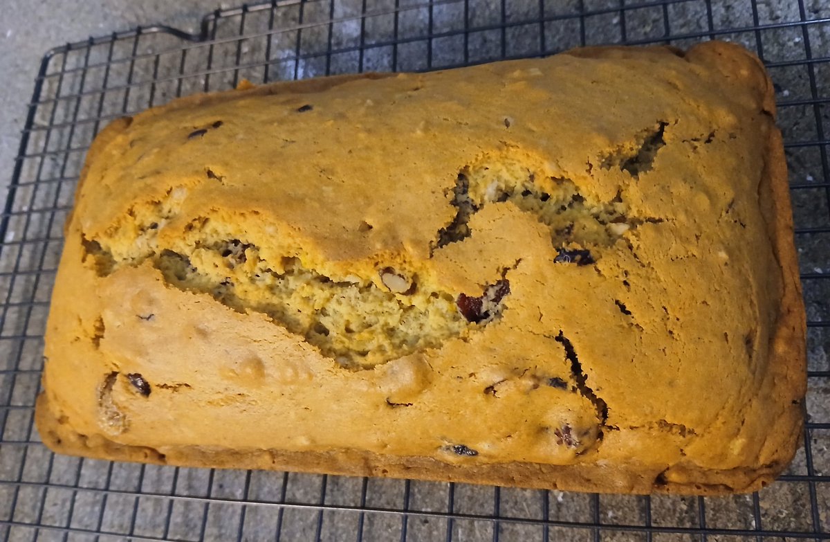 monkeytailor's tweet image. Latest Cranberry Bread: Complete.