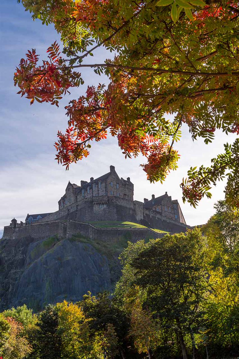 As part of Heritage Careers Week, <a href="/HistEnvScot/">Historic Environment Scotland</a> is holding a free Heritage Careers Fair in Edinburgh Castle next Monday 27 October. 

Sign up here, and share with any young people curious about careers in heritage - eventbrite.co.uk/e/discover-her…

<a href="/TomDuffinPhotos/">Tom Duffin Photography</a>