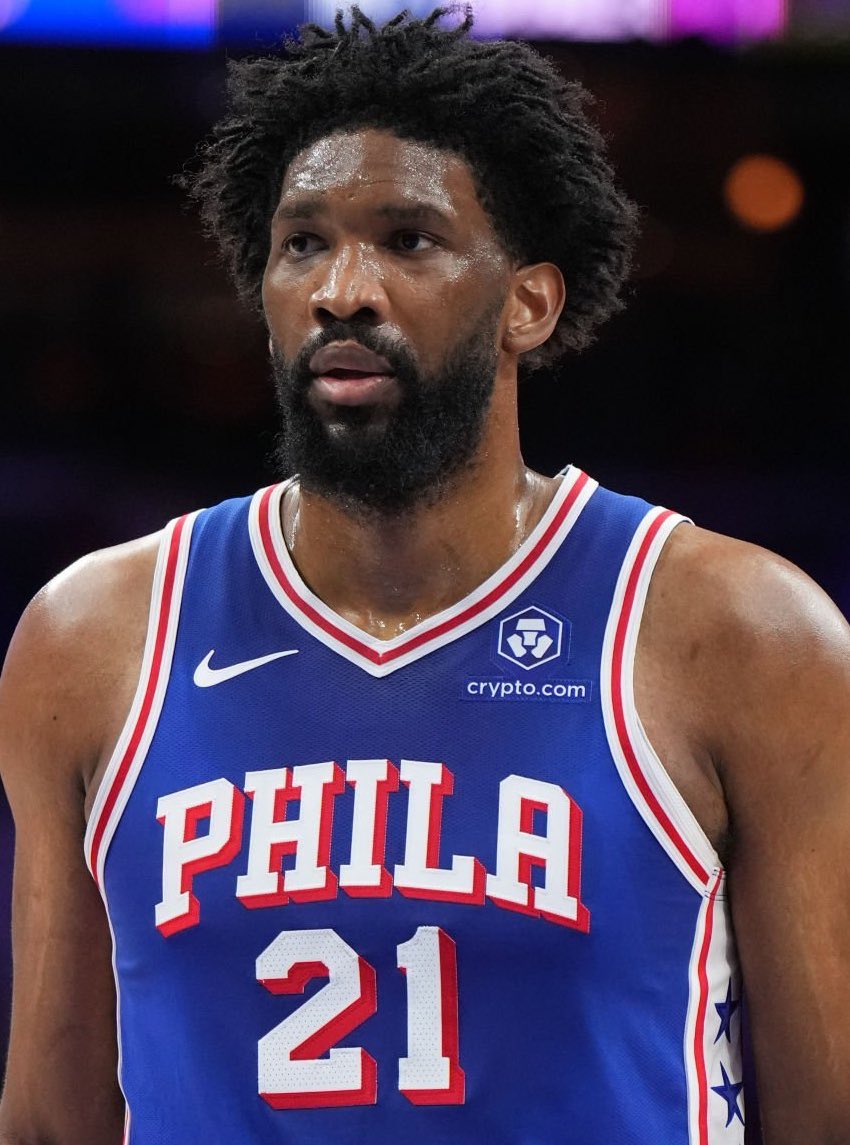 TheDunkCentral's tweet image. BREAKING: Joel Embiid is BACK tonight, per @ChrisBHaynes