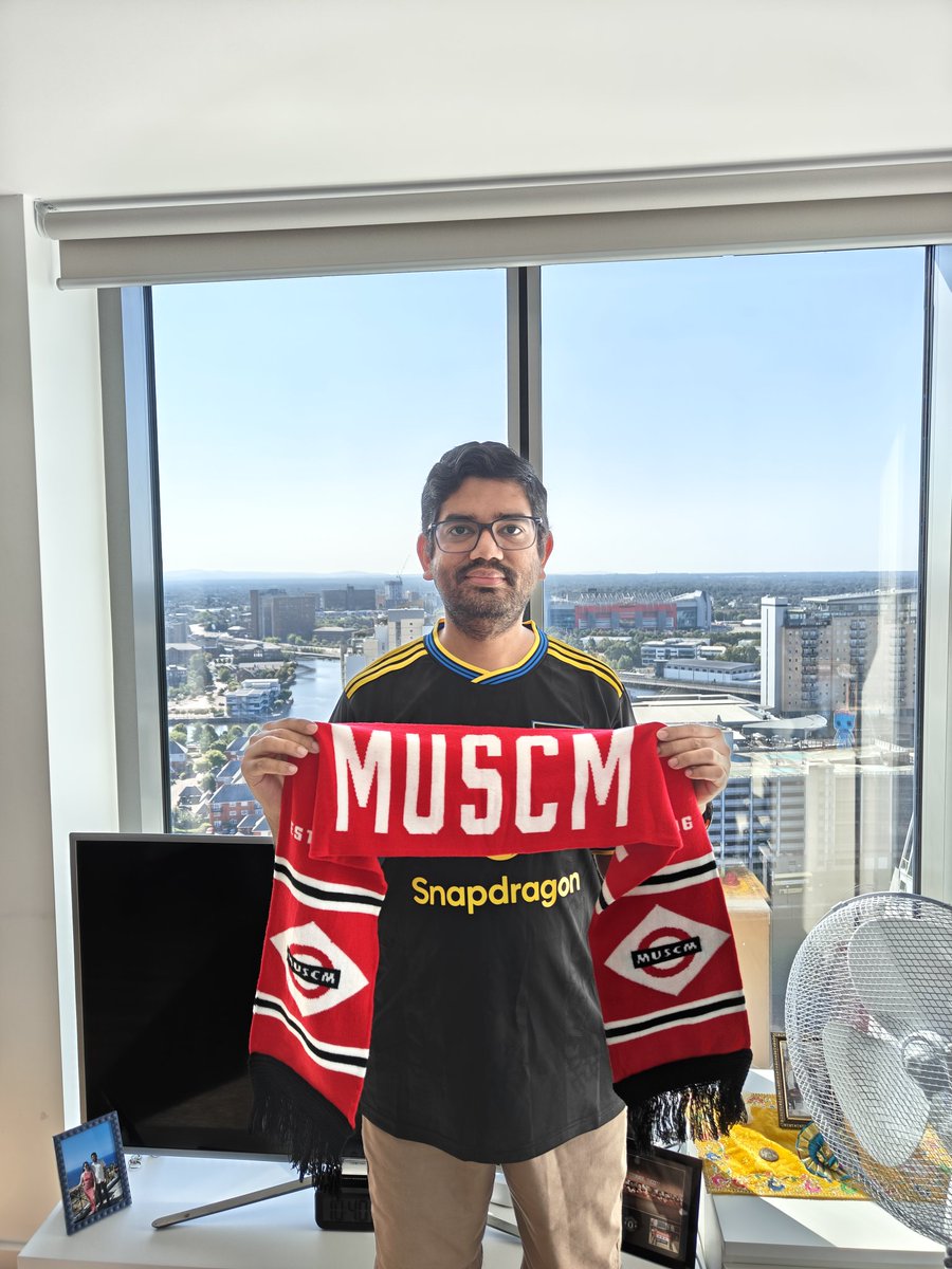 thirdwisemonkey's tweet photo. This '20 Years with #MUSCM Scarf' will be available to buy at the Liverpool Screening at #3wmKhar #MUFC #Mumbai 

Walk Ins allowed ✌️
For Members Rs 500, 
Non Members Rs 600 https://t.co/oKsSdFHvSC