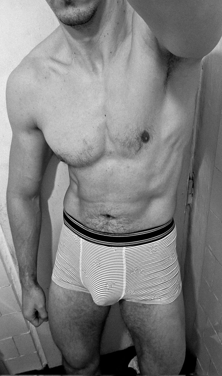 rs_guy1's tweet image. Posle treninga. 💪😈