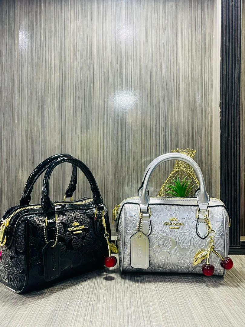 dollarpresh's tweet image. COACH+cherry🍒
Medium size
🏷25,500
📍nationwide delivery 🚚