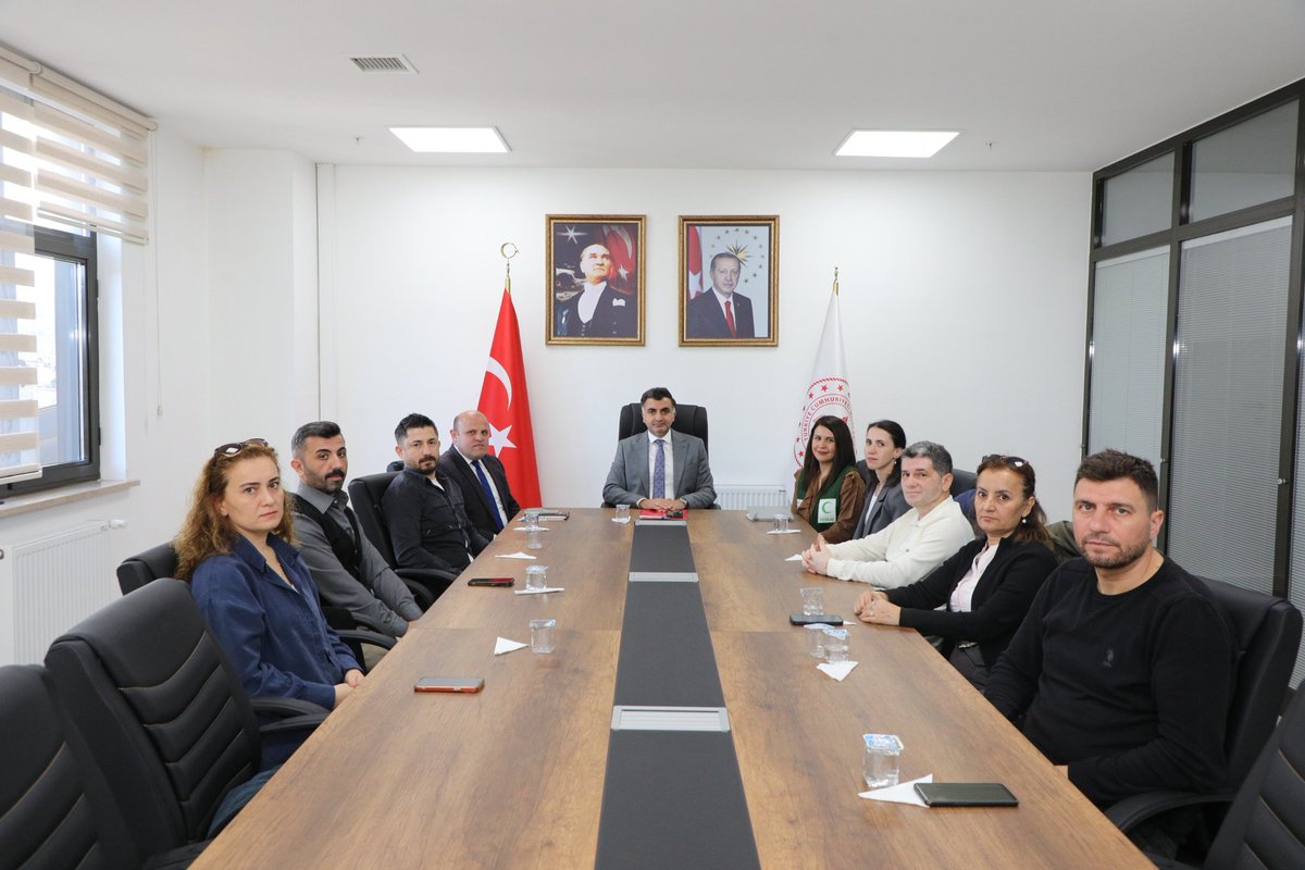 Ordu İl Millî Eğitim Müdürlüğü (@ordu_mem) on Twitter photo İl Millî Eğitim Müdürümüz Sayın Mehmet Fatih Vargeloğlu, Türkiye Bağımlılıkla Mücadele Formatörleri ile değerlendirme toplantısı gerçekleştirdi.
#eğitimkentiORDU
#Ordu
<a href="/tcmeb/">Millî Eğitim Bakanlığı</a> <a href="/Yusuf__Tekin/">Yusuf Tekin</a> <a href="/TCOrduValiligi/">Ordu Valiliği</a> <a href="/mhilmiguler/">Dr. Mehmet Hilmi Güler</a> <a href="/mfvargeloglu/">MEHMET FATİH VARGELOĞLU</a> İl Millî Eğitim Müdürümüz Sayın Mehmet Fatih Vargeloğlu, Türkiye Bağımlılıkla Mücadele Formatörleri ile değerlendirme toplantısı gerçekleştirdi.
#eğitimkentiORDU
#Ordu
<a href="/tcmeb/">Millî Eğitim Bakanlığı</a> <a href="/Yusuf__Tekin/">Yusuf Tekin</a> <a href="/TCOrduValiligi/">Ordu Valiliği</a> <a href="/mhilmiguler/">Dr. Mehmet Hilmi Güler</a> <a href="/mfvargeloglu/">MEHMET FATİH VARGELOĞLU</a>