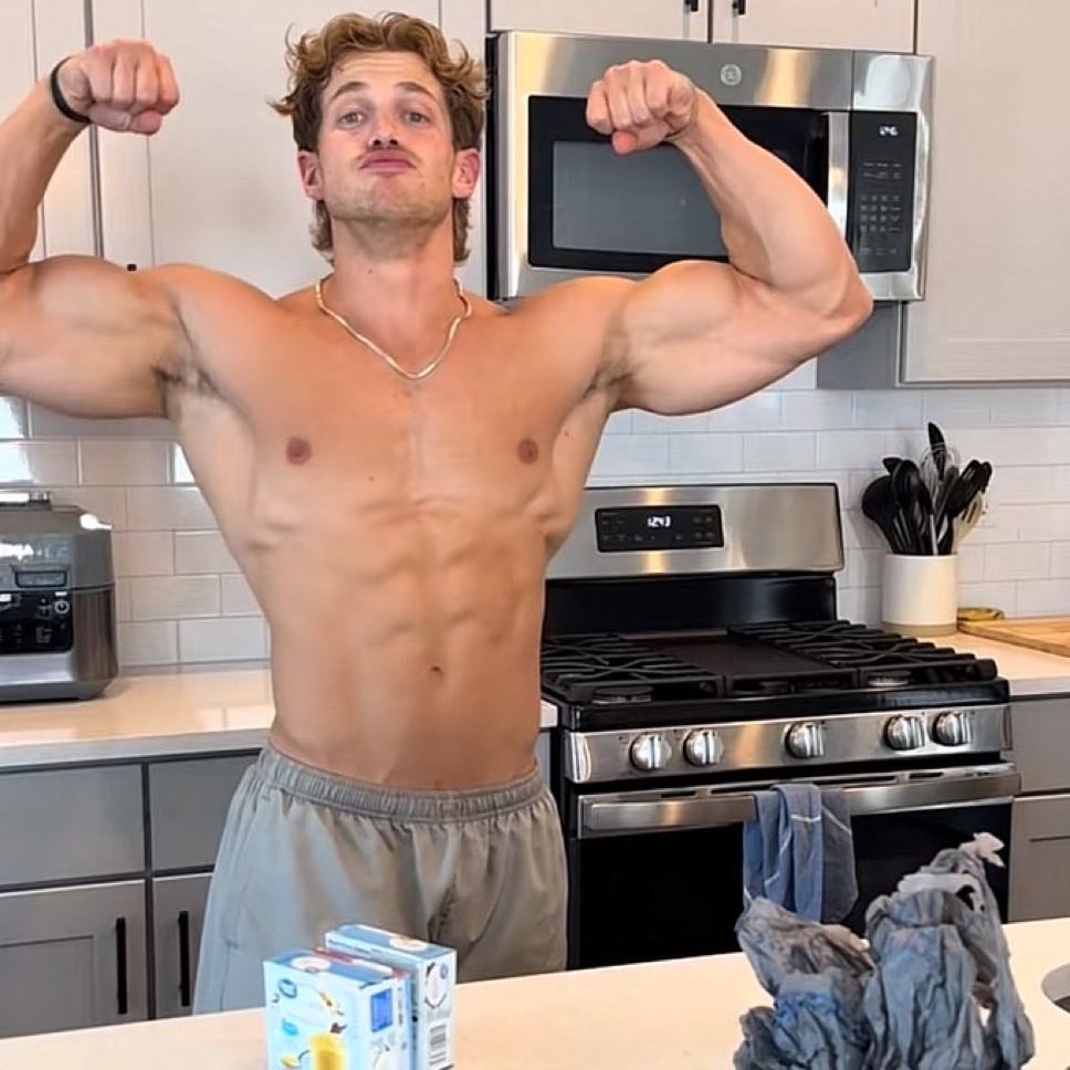 magagodJ's tweet image. Serve Straight Men