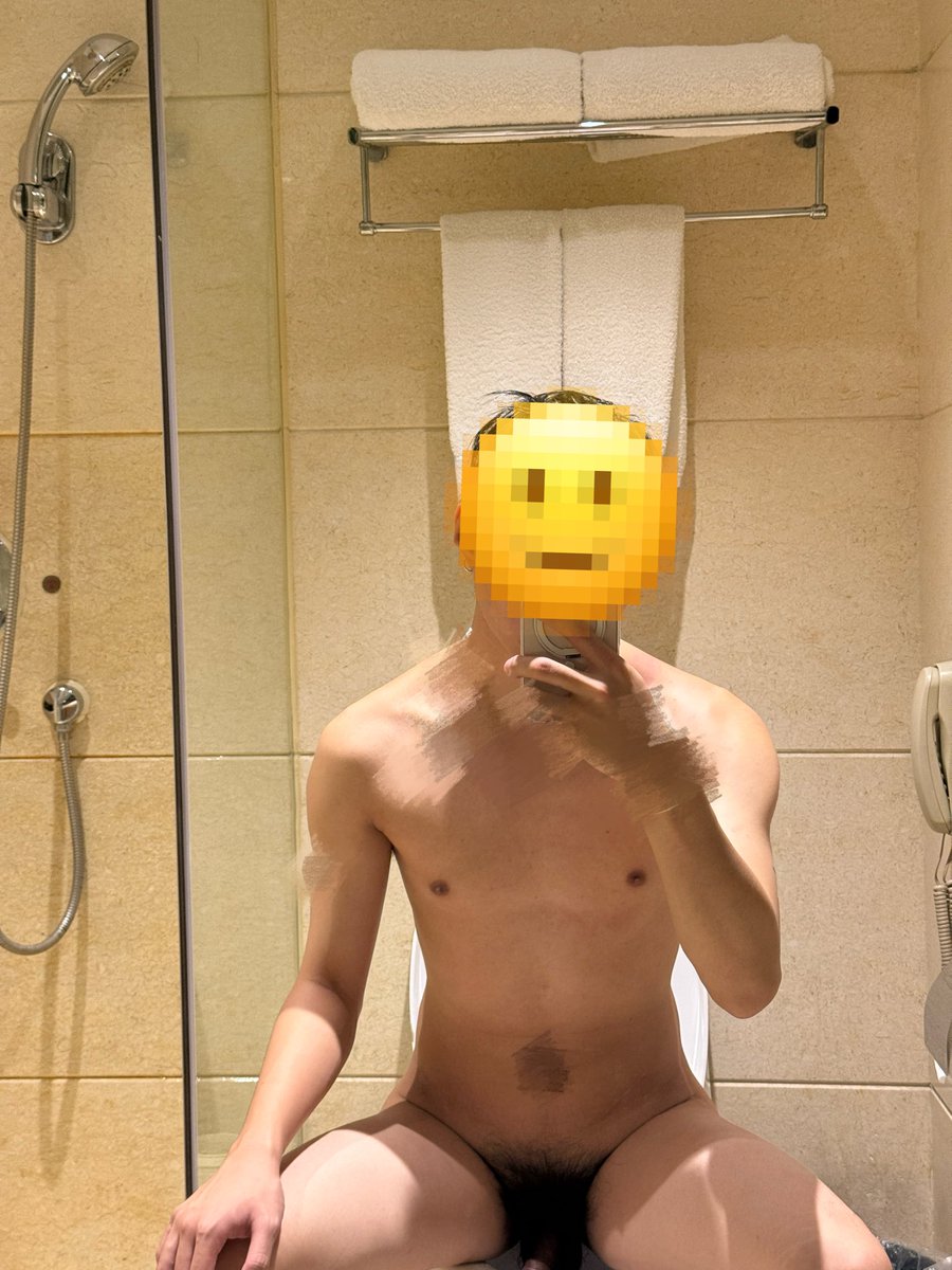 #成都 #野裸 #暴露 #天体 
在外面呆了一个月！终于回成都了，我要好好玩玩！