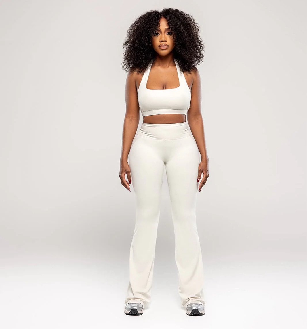 Our Sculpt Me two-piece set hugs your curves like a glove while offering comfort that lasts all day whether you’re on the go, at the gym, or dressing it up for a night out. Shop: Omabun.com 🤍