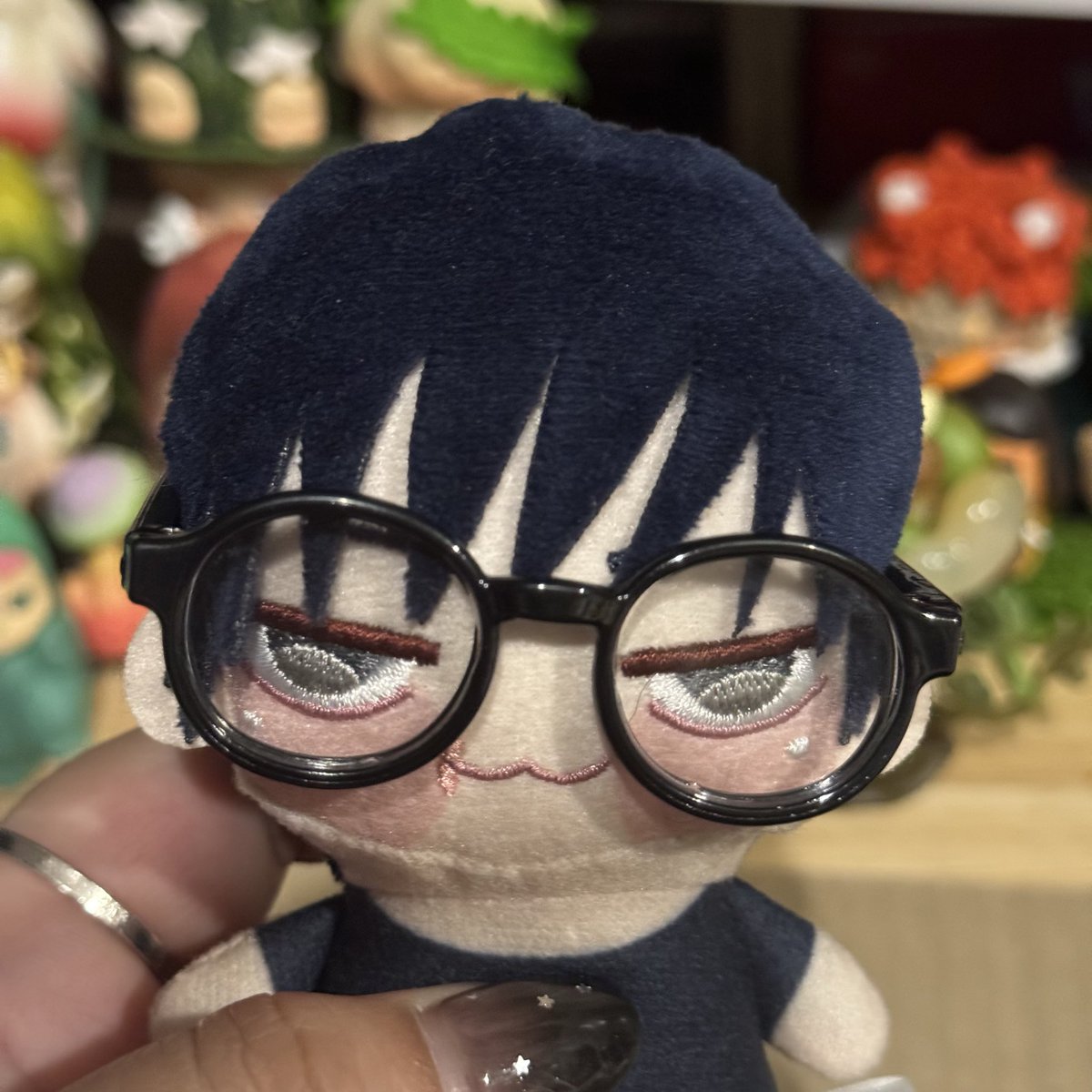 พานายแบบมารีวิวแว่นจิ๋วให้เจ่เจ๊คับ
พอจะเป็นแว่นมานี่มาให้ใครได้บ้าง? 🤣
 #รีวิวให้เจ่เจ๊