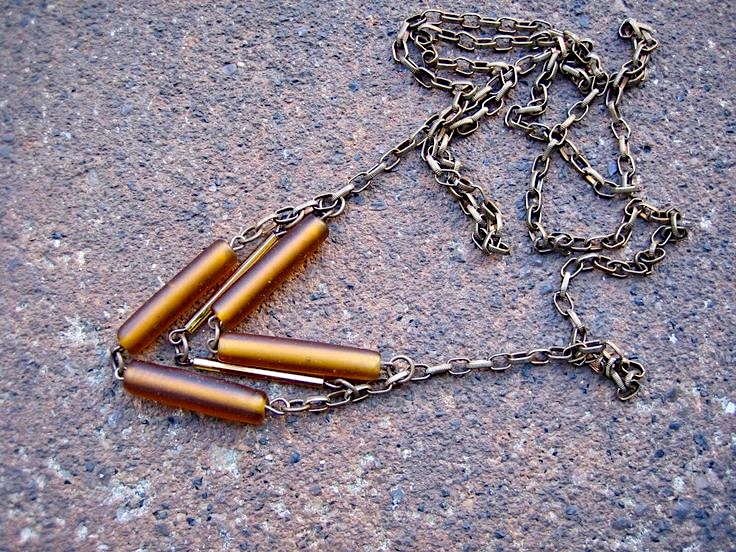 threepeats's tweet photo. Get To The Point #necklace $24.00  https://t.co/kT77nSgr3q #handmade using #recycled #vintage dark brass chain with brown &amp; metallic gold glass tube beads #EcoFriendly  #unique #urban #chic #giftideas #etsyfinds https://t.co/2SDm4oAAy8