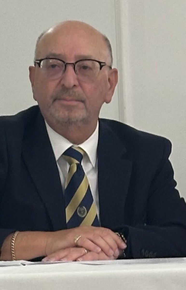 Very proud to have been selected as the new captain @dyrhamparkcc last night #feelingproud . Looking forward to my year ahead. Thank you members of #dyrhampark #golf #captain