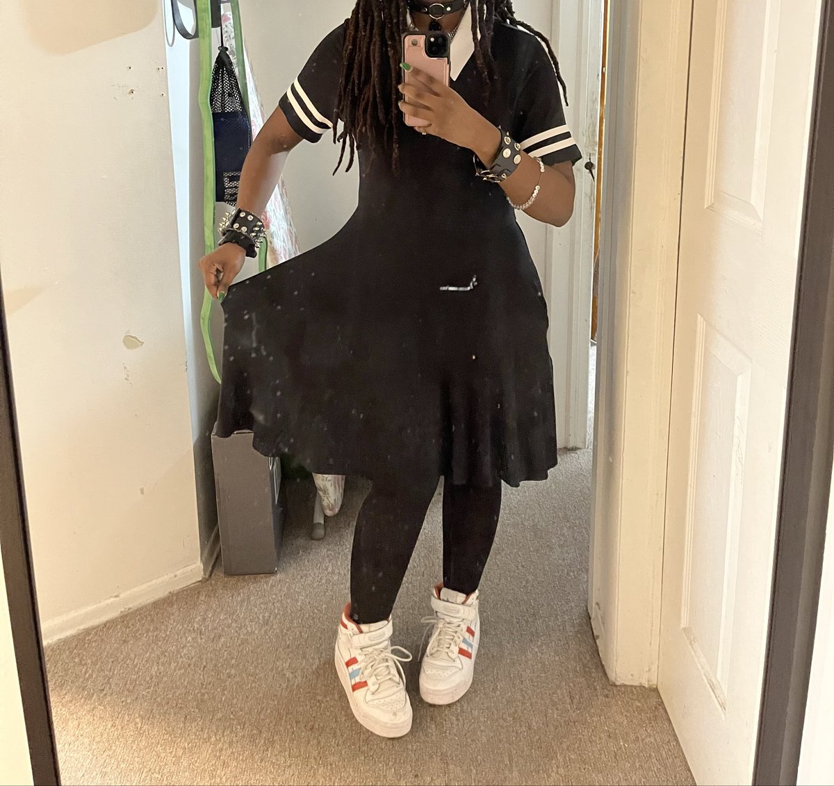 GenkakuHiraku's tweet photo. Best things I’ve ever worn when I was in High School part 1
I really enjoyed these!
The first two are what I wore when I was 16, and the other two were me at 17
(I’m a dude)
#femboy #transgender #transmale #backinhighschool https://t.co/UX2bpzWGEQ