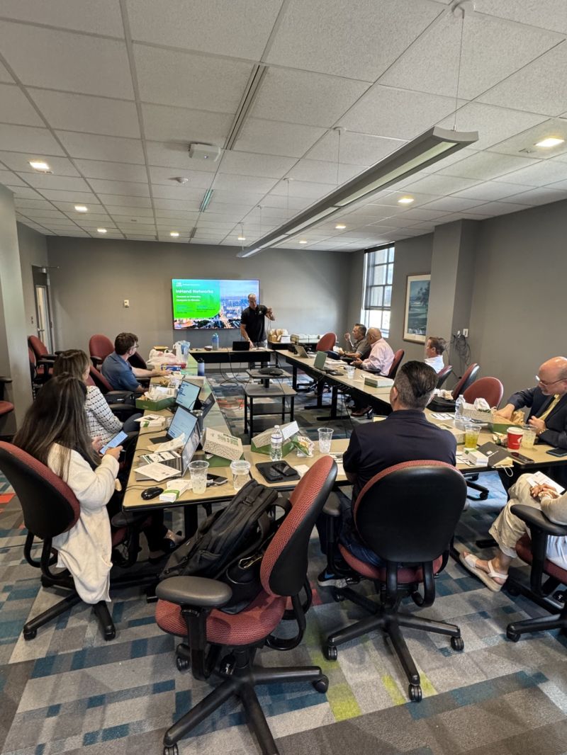 InHandNetworks's tweet image. Great week in Florida! ☀️
Two Lunch &amp;amp; Learn sessions in Fort Lauderdale &amp;amp; Miami with @ATTBusiness and All Ways Wireless.
Thanks to our valued partners for the collaboration!

#InHandNetworks #ATTBusiness #Connectivity #Partnership