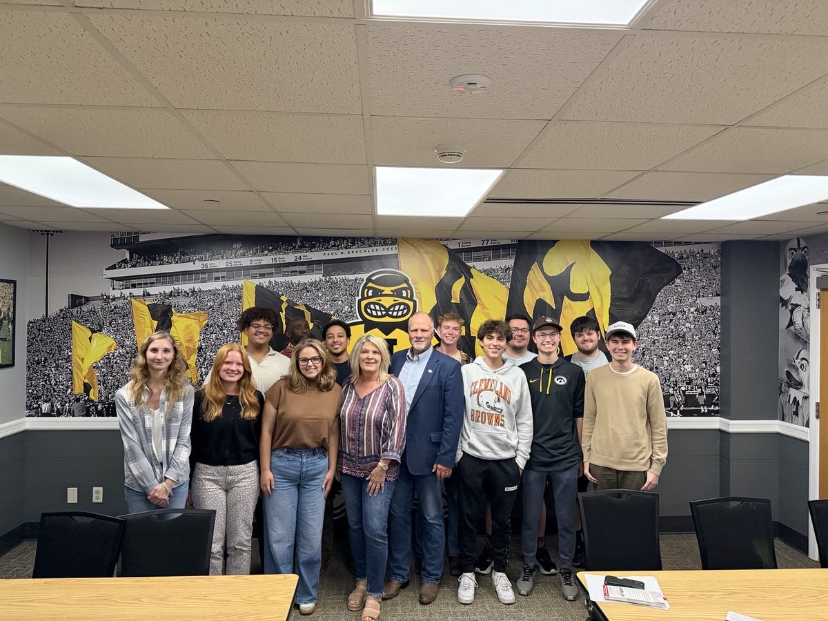 It was great meeting with the University of Iowa College Republicans! Keep up the good fight! <a href="/UIowaCRs/">University of Iowa College Republicans</a>