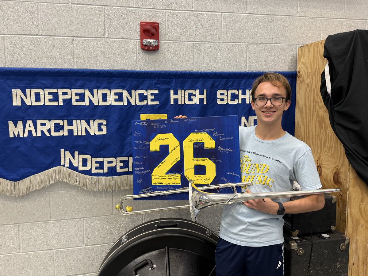 I met Matthew this morning after his senior meeting as he was heading to take a photo in his favorite spot at IHS. Matthew is a fantastic student a true representation of how amazing our Independence students are! 💙💛 #StudentSpotlight <a href="/YourIndySchools/">IndependenceSchools</a>