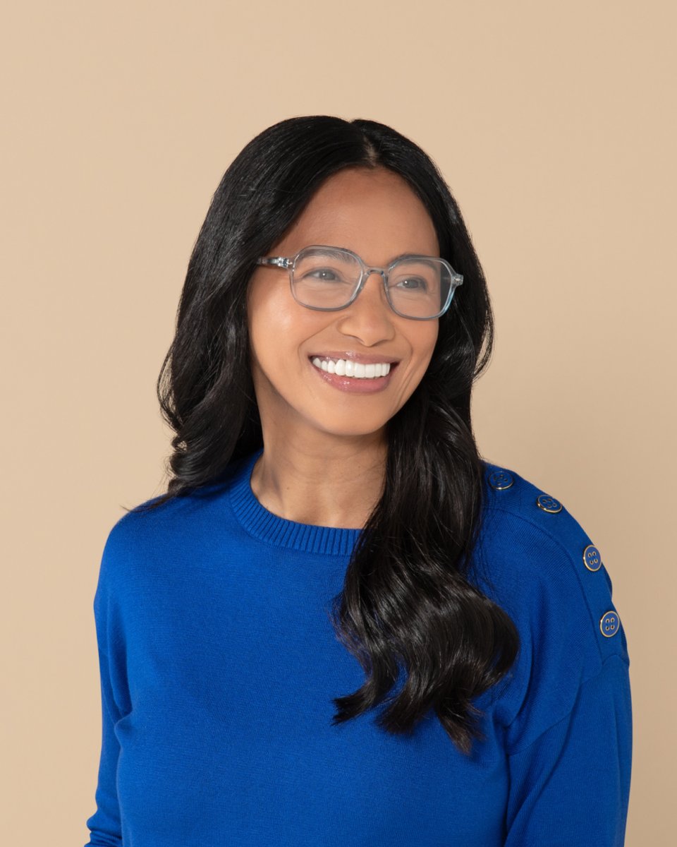 Readers.com® tweet media