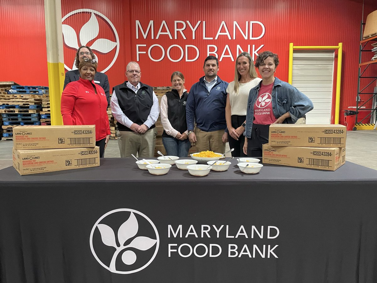 realmannynation's tweet photo. Maryland food bank is receiving a donation of 40,000 pounds prepared macaroni and cheese from LAND O’ LAKES FARM helping them serve the community .@WMAR2News https://t.co/4GAKkqQPh9