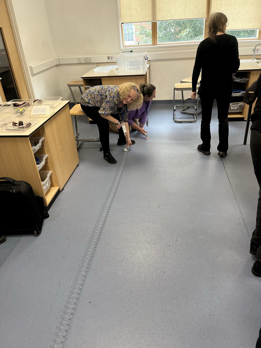 STHphysicsSKE tweet media