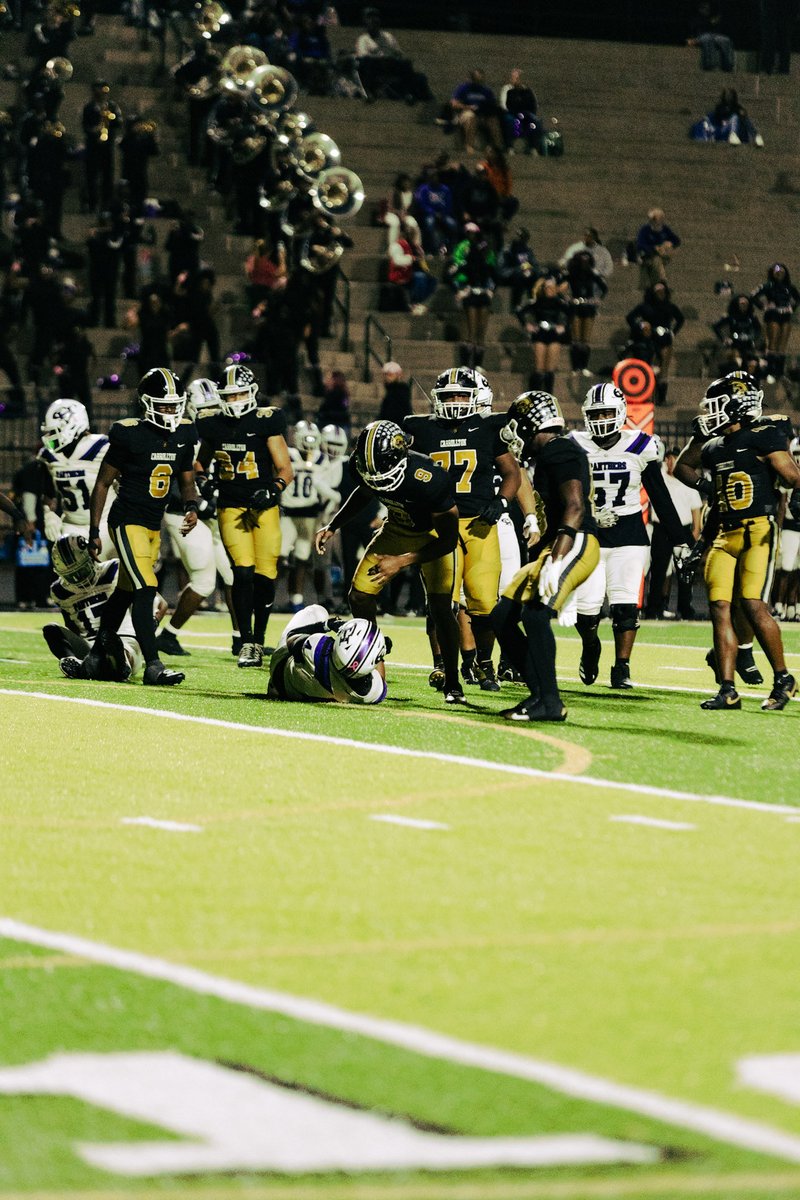 cjgamble___'s tweet image. Big Region Home Game tonight…Locked in and Focused 🔒⏳
#Destroy🦈

@Carrollton_High @CarrolltonTroj1 @GradickSports @WGASportsNation @RecruitGeorgia